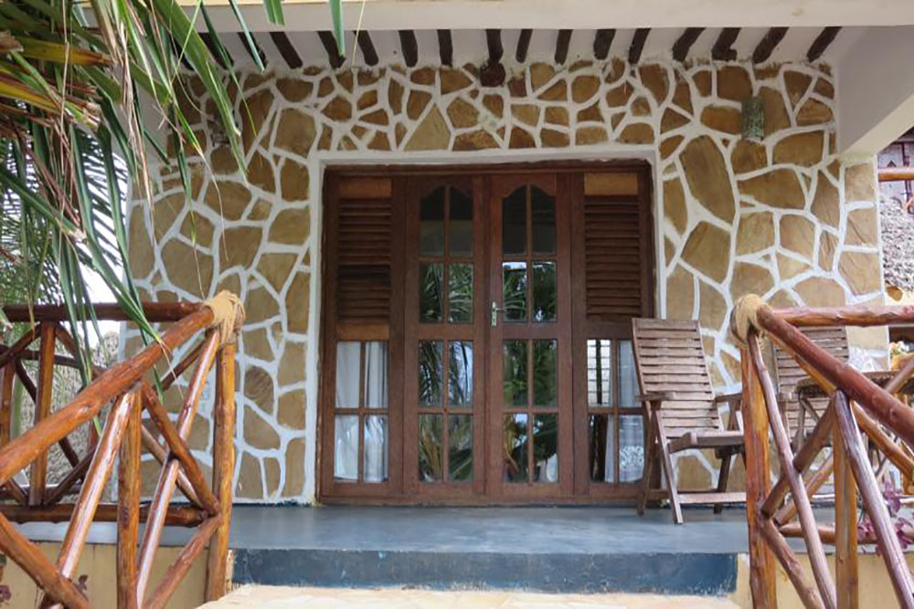 QUEEN OF SHEBA BEACH LODGE