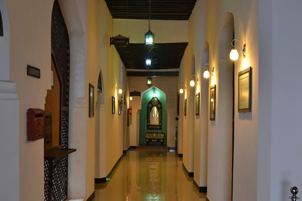 AFRICA HOUSE HOTEL