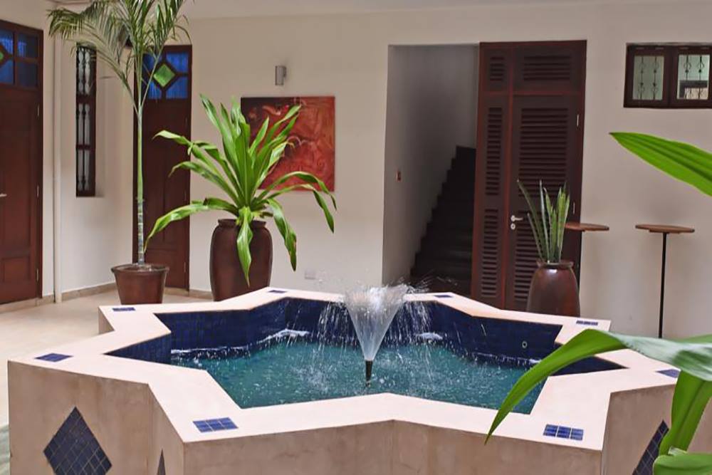 MARU MARU HOTEL