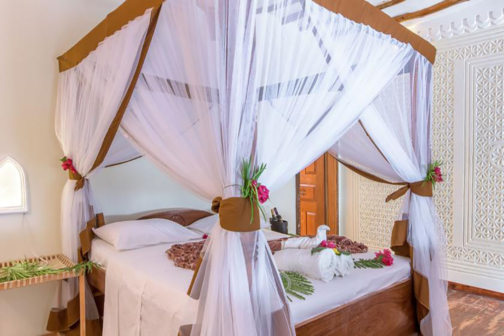 HAKUNA MAJIWE BEACH RESORT